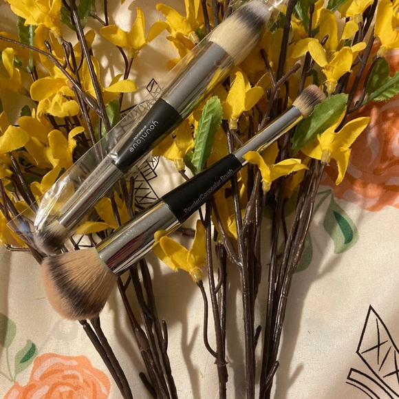 Brushes - Picture 9 of 10